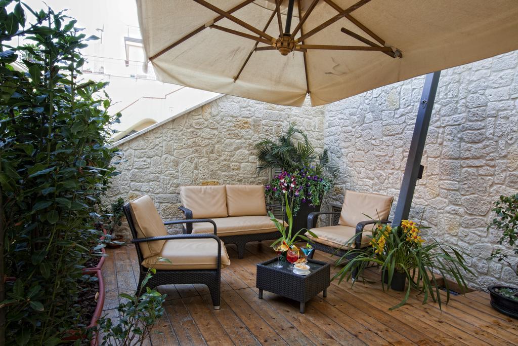 Hotel Cenacolo Somma Vesuviana Exterior photo